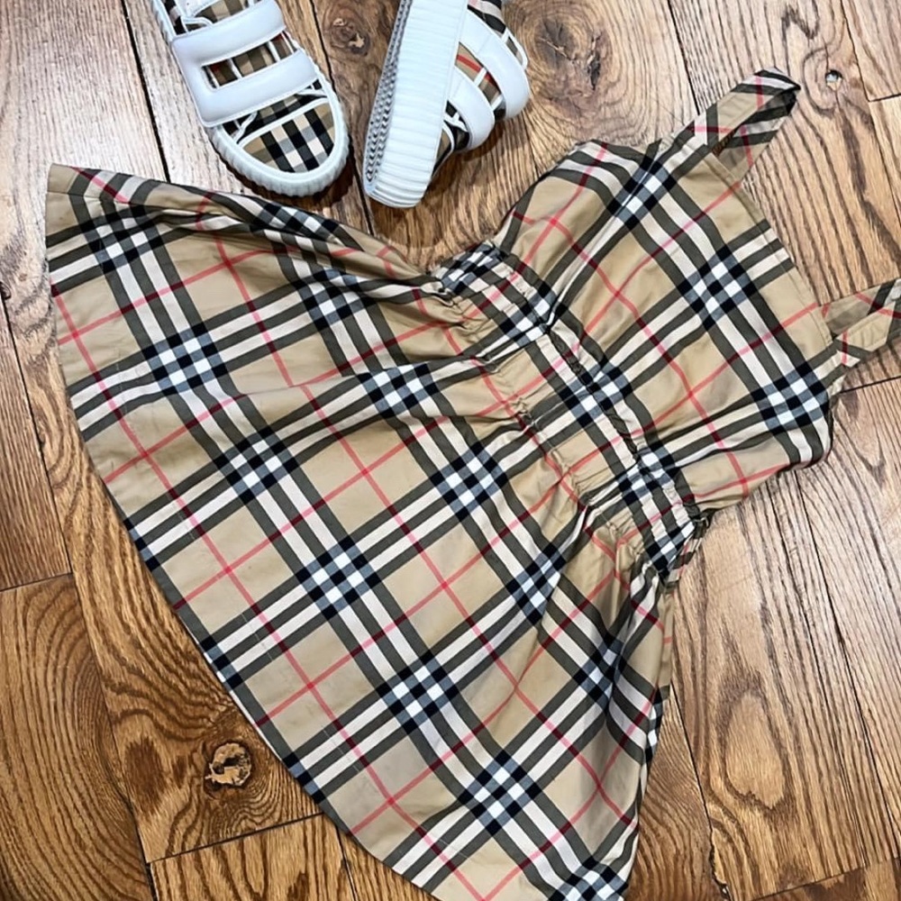 Burberry toddler dresss and shoes - Picture 5 of 5